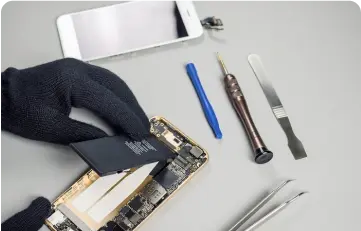  iPhone 15 Battery Replacement Service in Manhattan, NY 